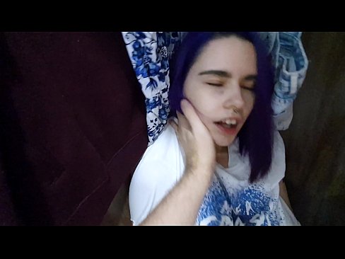 ❤️ Олоод миний эгч нь шүүгээний болон тусалсан түүний булэг Секс видео порно дээр mn.porngameshub.ru ﹏